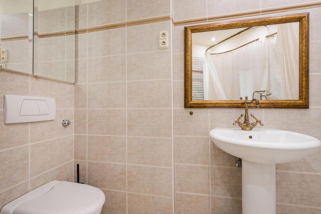 Basilica And Castle View Luxury Suite, Free Parking Reservation Needed Budapest Eksteriør bilde