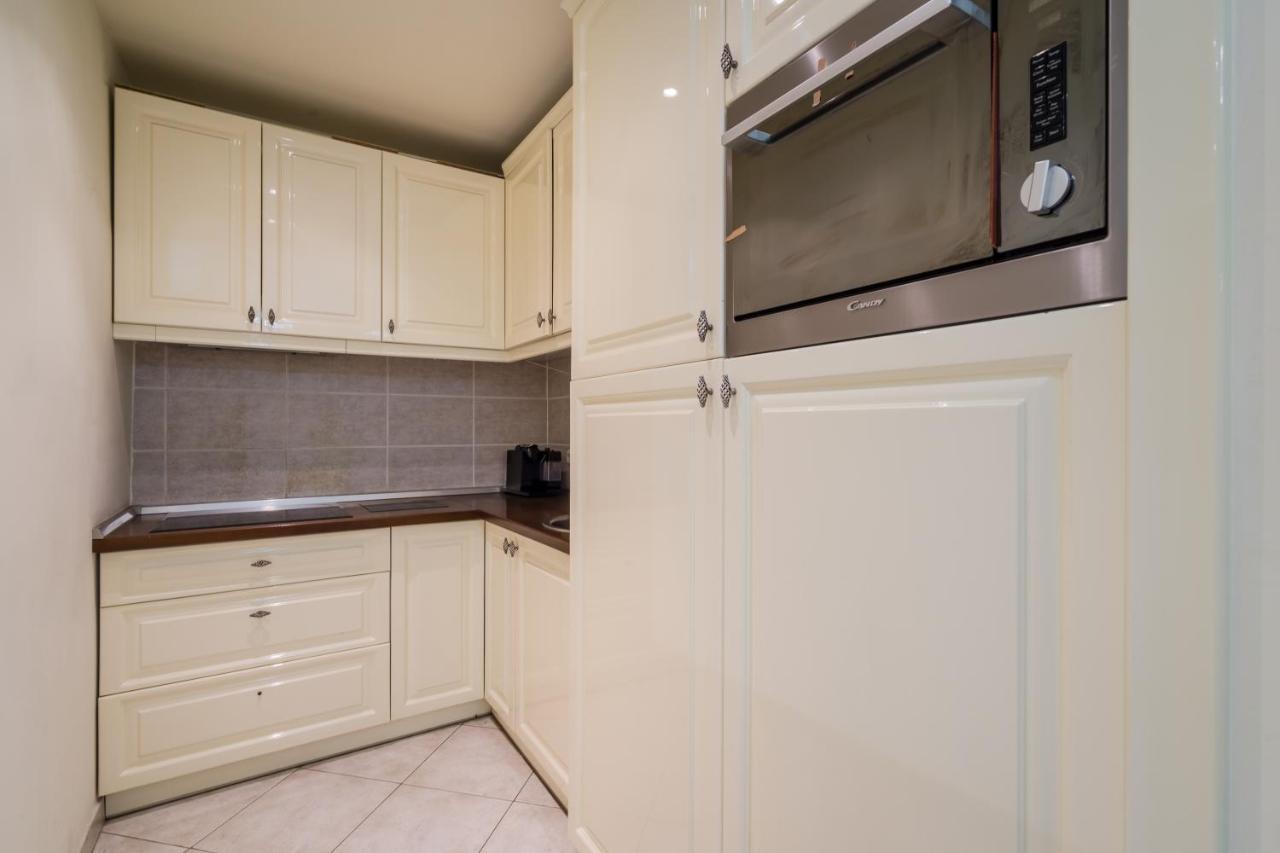Basilica And Castle View Luxury Suite, Free Parking Reservation Needed Budapest Eksteriør bilde
