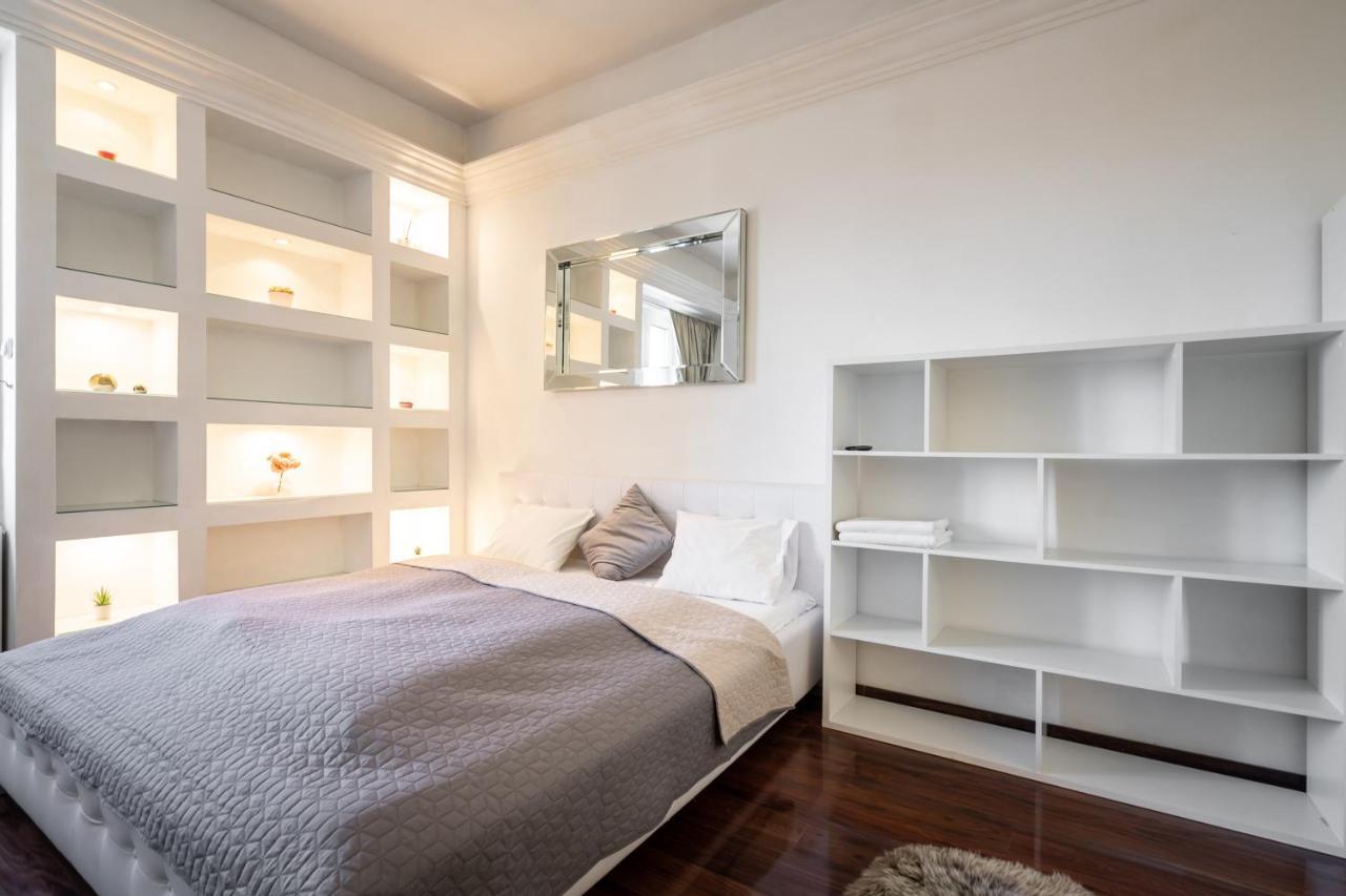 Basilica And Castle View Luxury Suite, Free Parking Reservation Needed Budapest Eksteriør bilde